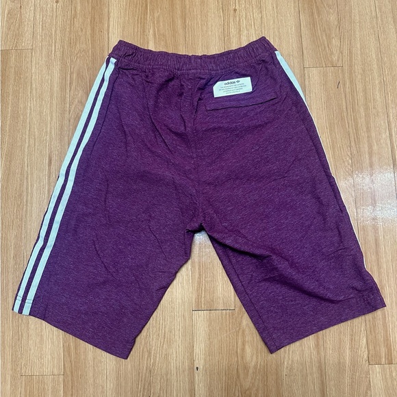 Men’s Adidas 3 Stripes Workout Shorts Size Small Excellent Condition No String🔥 - Picture 2 of 3